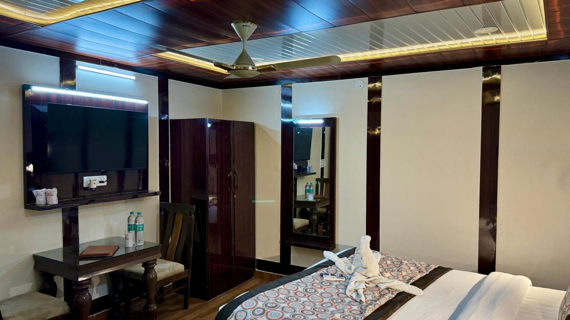 Golden Residency New Delhi